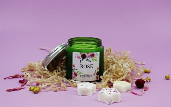 Ароматическая свеча Rose