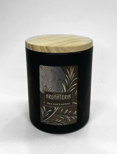 Ароматическая свеча Premium "Black wood & Pachouli" Aromateria, 230 мл.